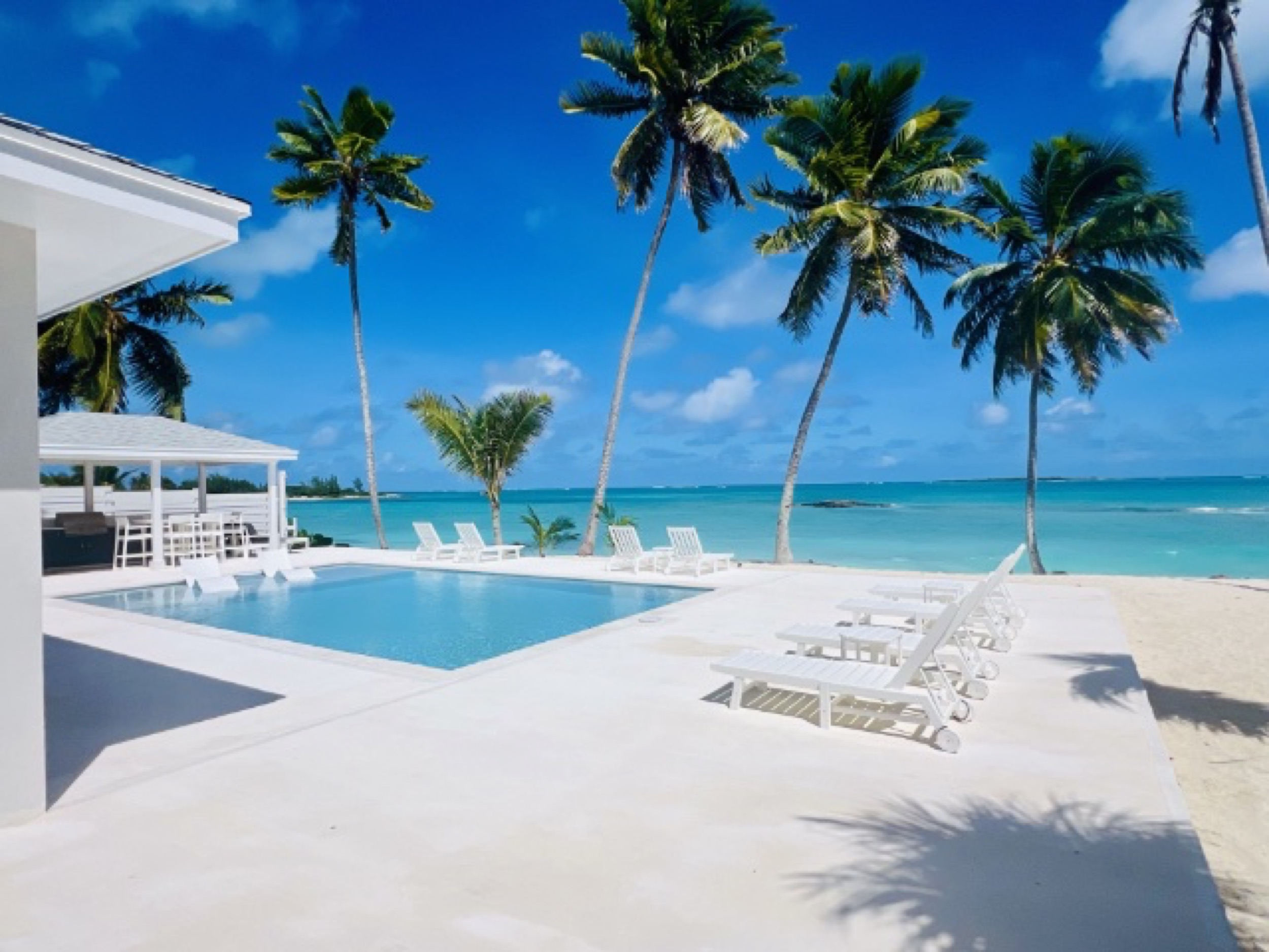 Beach in Exuma Bahamas